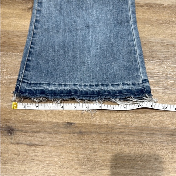 Harper Heritage Size 27 Francesca's Collections  Flare Denim Distressed Details - Picture 5 of 9